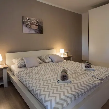 Hébergement de vacances Casa Kujici *